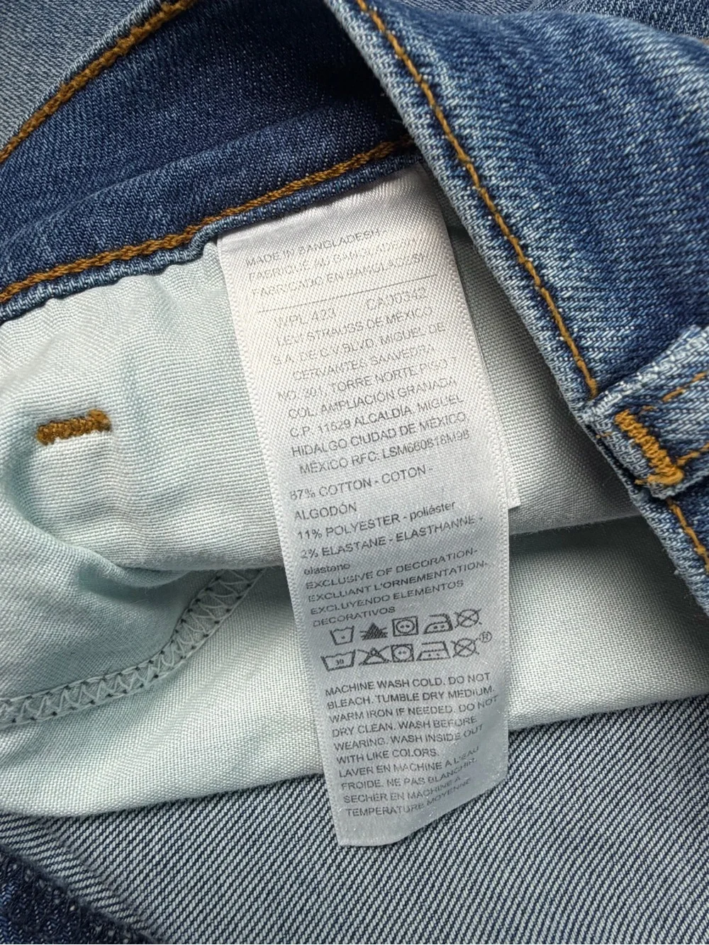 Signature By Levi Strauss & Co Men's  Slim Ultimate Flex Jeans 34x30